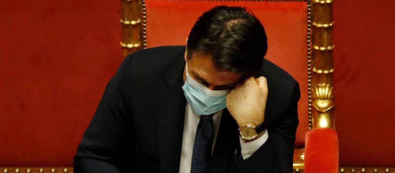 Ο Τζουζέπε Κόντε αναζητά τη στήριξη 5 γερουσιαστών για να συνεχίσει να κυβερνά στην Ιταλία